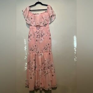 Simplee NWT Maxi Tiered Floral Dress